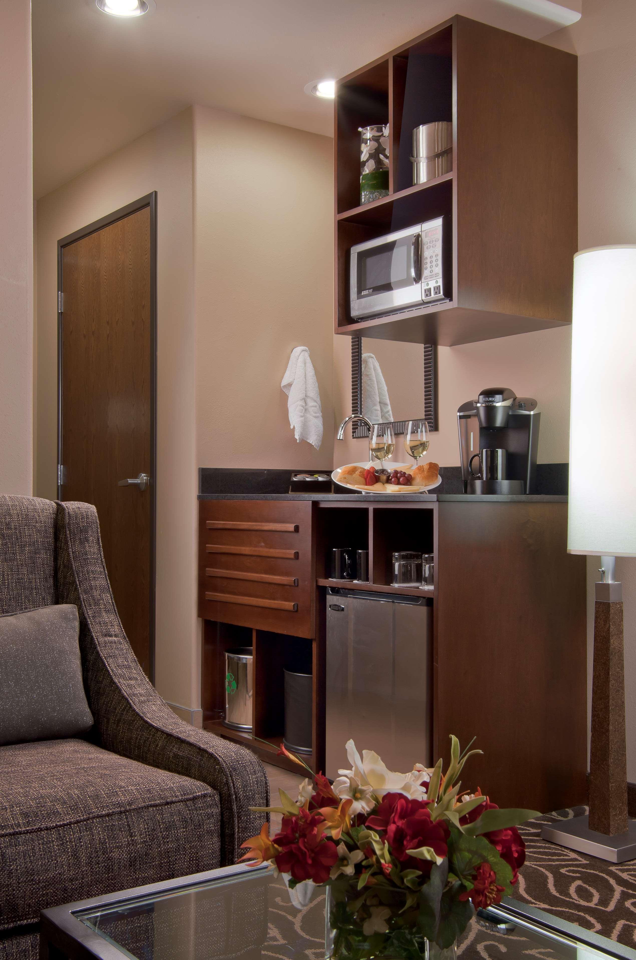 Best Western Premier Ivy Inn & Suites Cody Bilik gambar