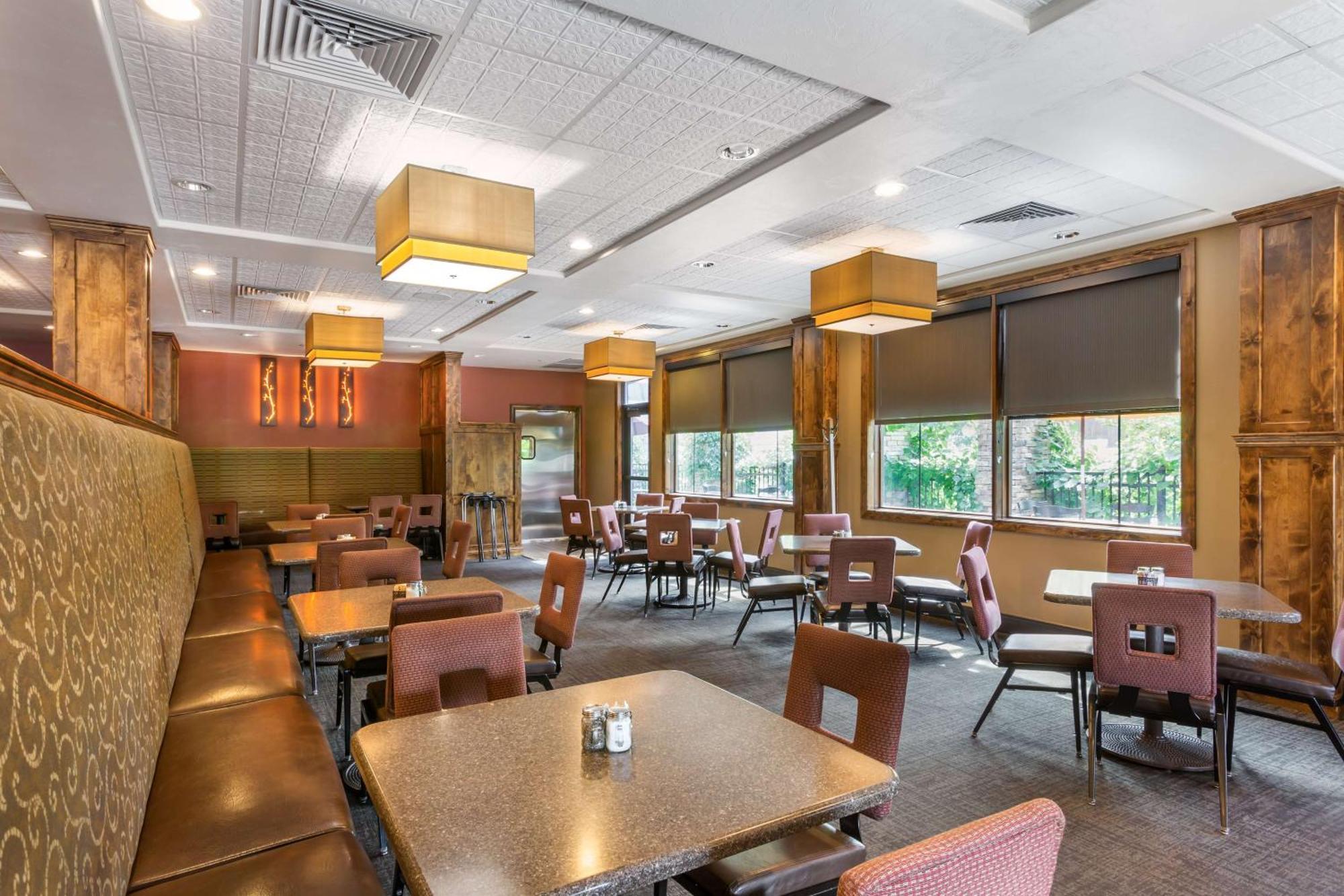 Best Western Premier Ivy Inn & Suites Cody Luaran gambar